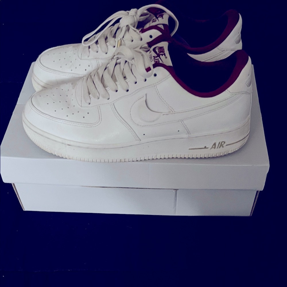 Nike Air Force 1 - White with Red Interior